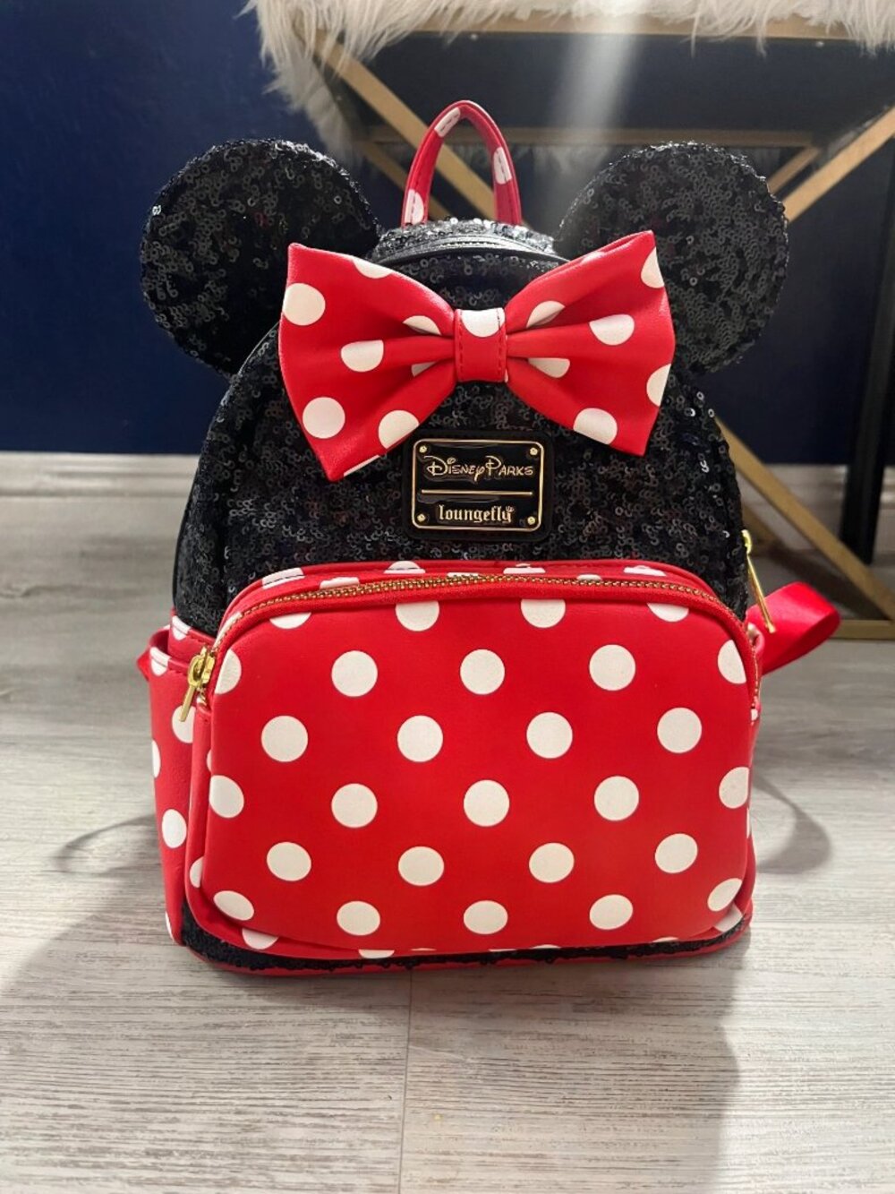 Disney Parks x Loungefly Retired Minnie Mouse Sequin Backpack Red / Black ✨🐭
